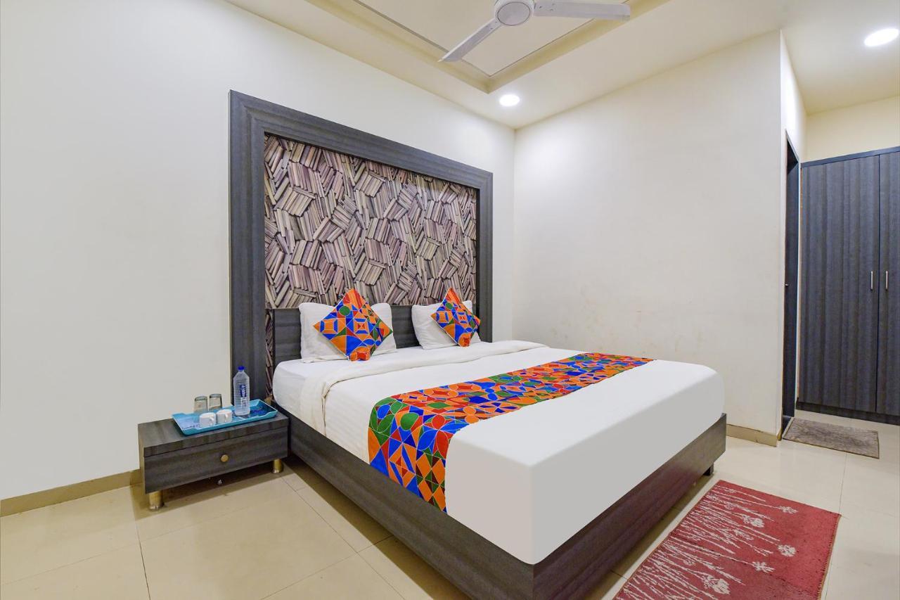 Fabexpress Pearl Villa Ahmedabad Exterior photo